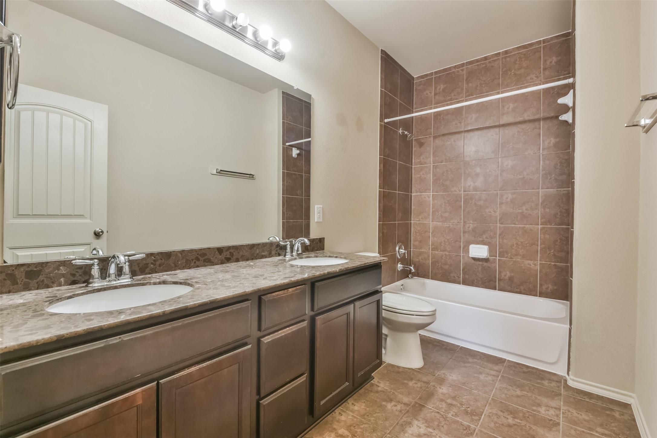 18226 Chianti Ridge Drive Cypress, TX 77433 - Photo 6 of 33
