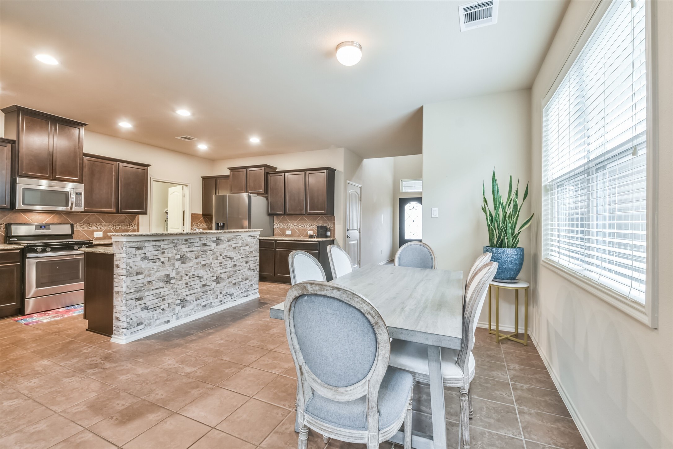 18226 Chianti Ridge Drive Cypress, TX 77433 - Photo 7 of 33