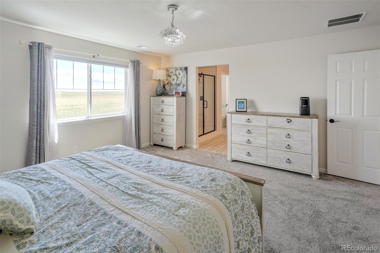 188 South Waterloo Street Aurora, CO 80018 - Photo 15 of 22