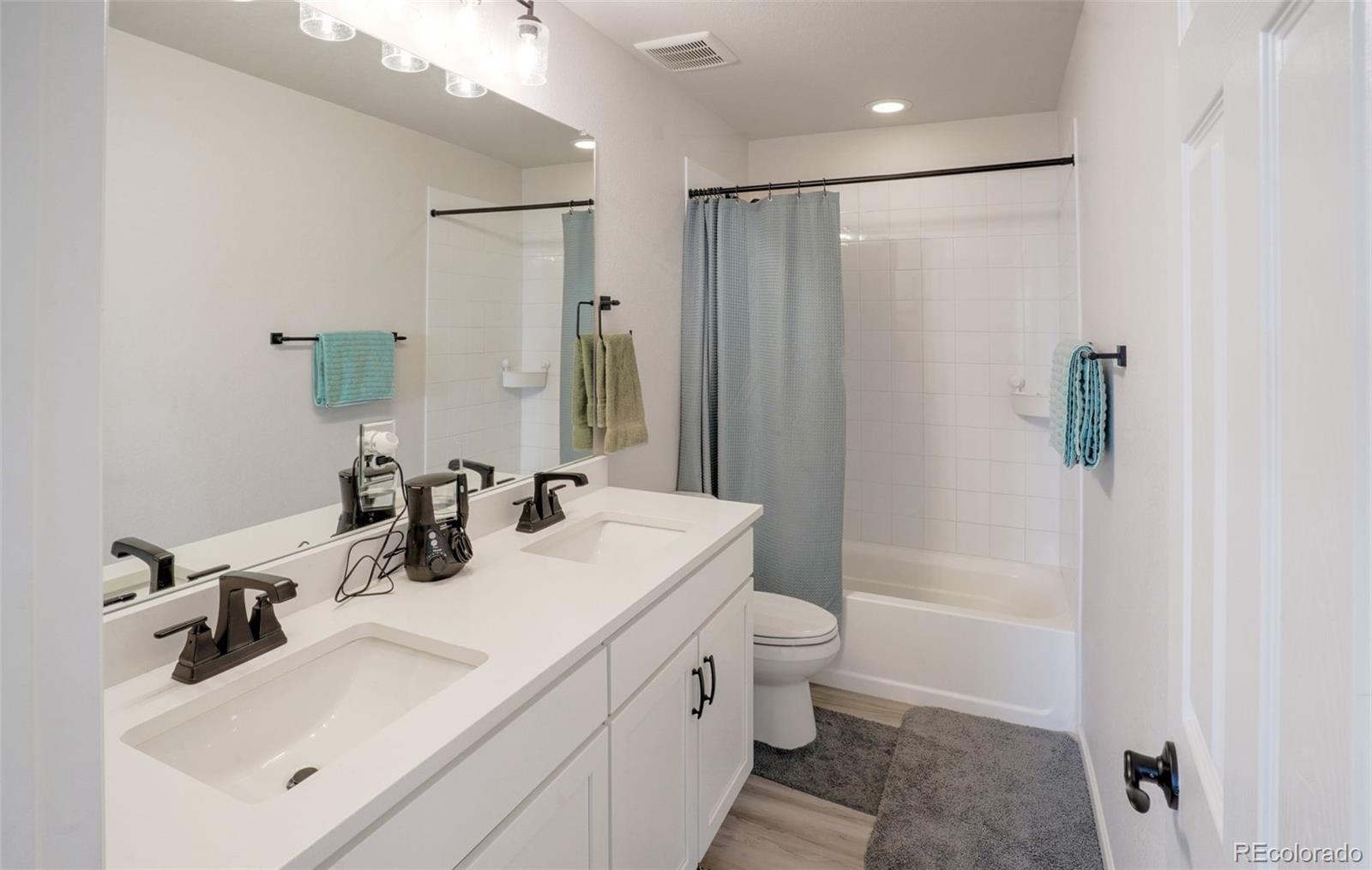 188 South Waterloo Street Aurora, CO 80018 - Photo 17 of 22