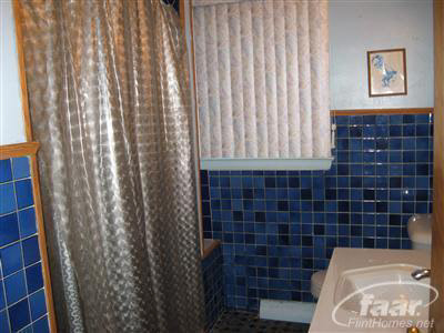 2386 Coldwater Road Flint, MI 48505 - Photo 8 of 9 20144344-8.JPG