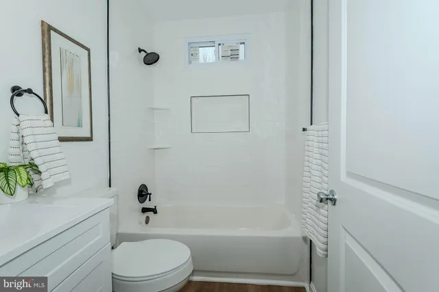 $2,600 | 108 New Jersey Avenue Northwest, Glen Burnie, MD 21061