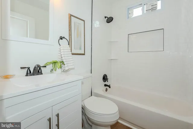 $2,600 | 108 New Jersey Avenue Northwest, Glen Burnie, MD 21061