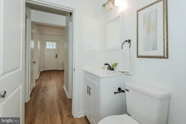 $2,600 | 108 New Jersey Avenue Northwest, Glen Burnie, MD 21061