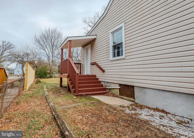 $2,600 | 108 New Jersey Avenue Northwest, Glen Burnie, MD 21061