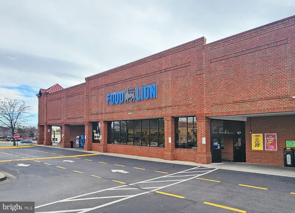 $2,600 | 108 New Jersey Avenue Northwest, Glen Burnie, MD 21061