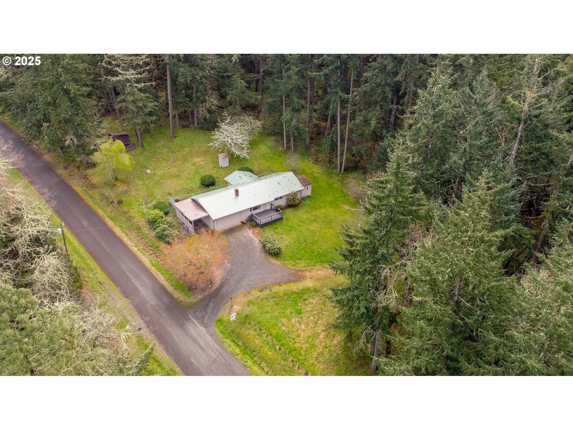 29652 Lusk Road Eugene, OR 97405 - Photo 13 of 44