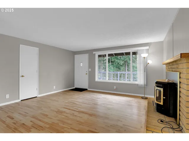 $525,000 | 29652 Lusk Road, Eugene, OR 97405