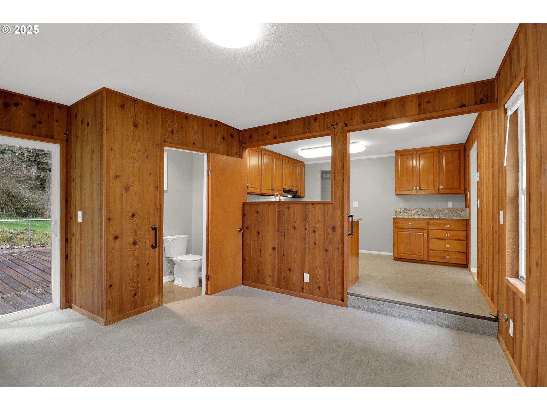 29652 Lusk Road Eugene, OR 97405 - Photo 32 of 44 Family Room