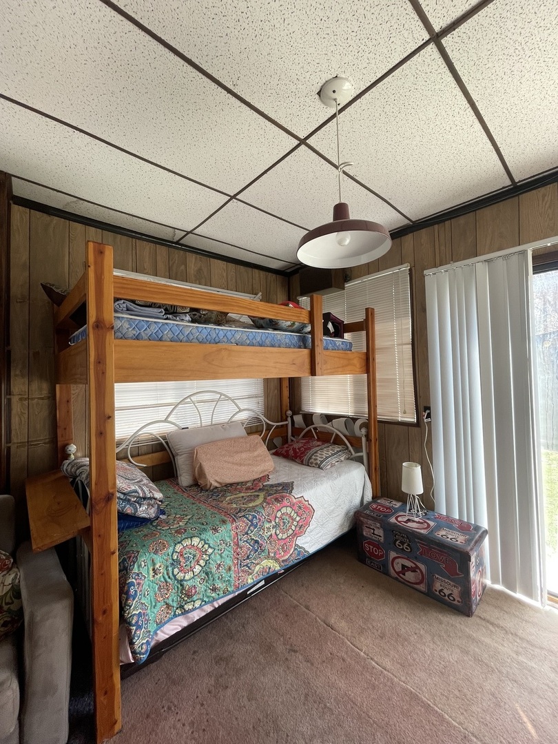 21-154 Woodhaven Lakes Sublette, IL 61367 - Photo 9 of 15 a bedroom with a bed and a window