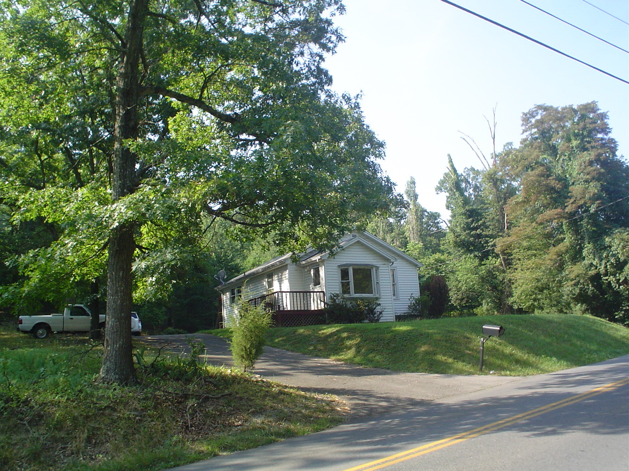 3920 Welcome Valley Road Southeast Roanoke, VA 24014 - Photo 1 of 17 Front of Home