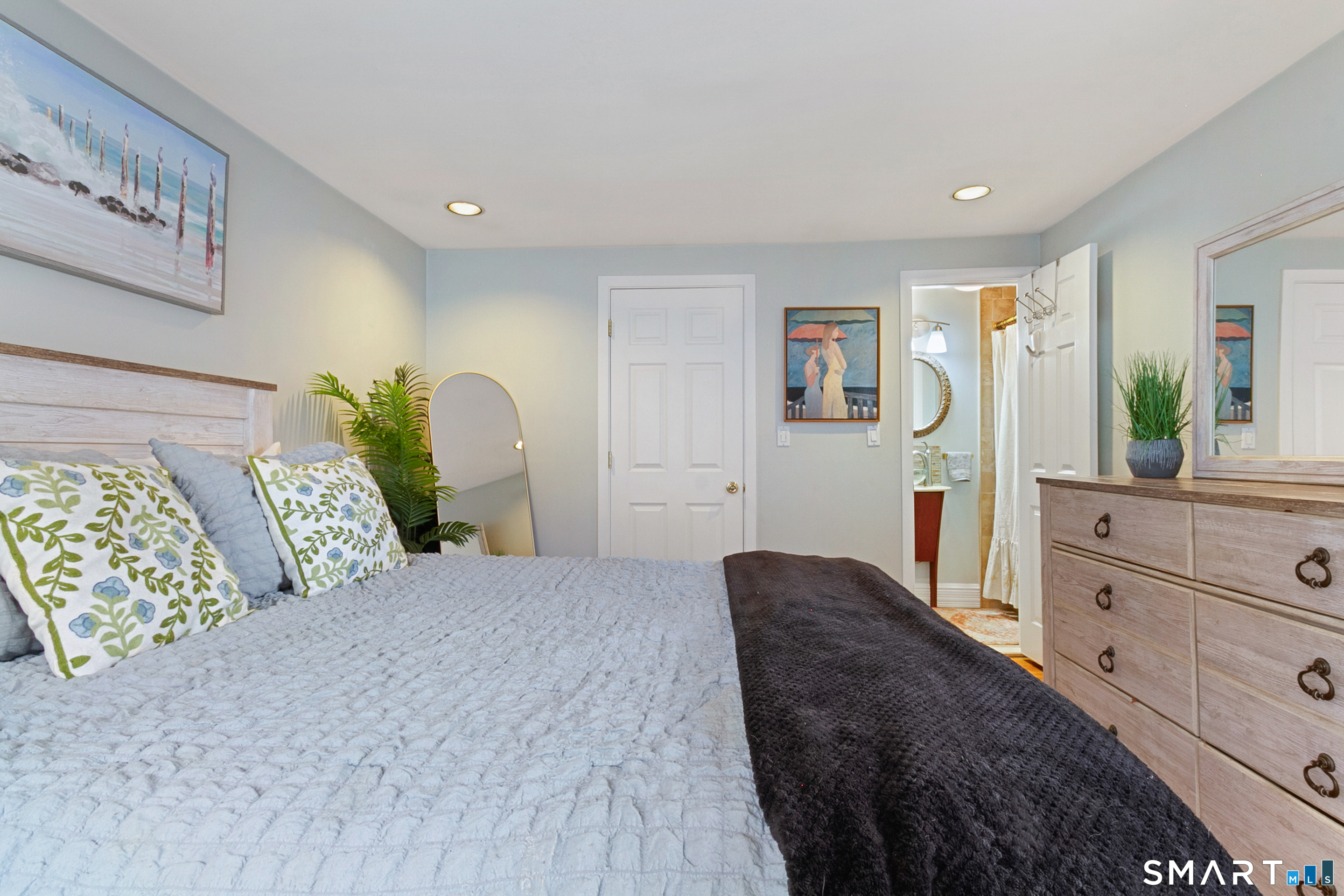 5 Iris Lane Redding, CT 06896 - Photo 15 of 29