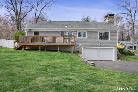 $695,000 | 5 Iris Lane, Redding, CT 06896