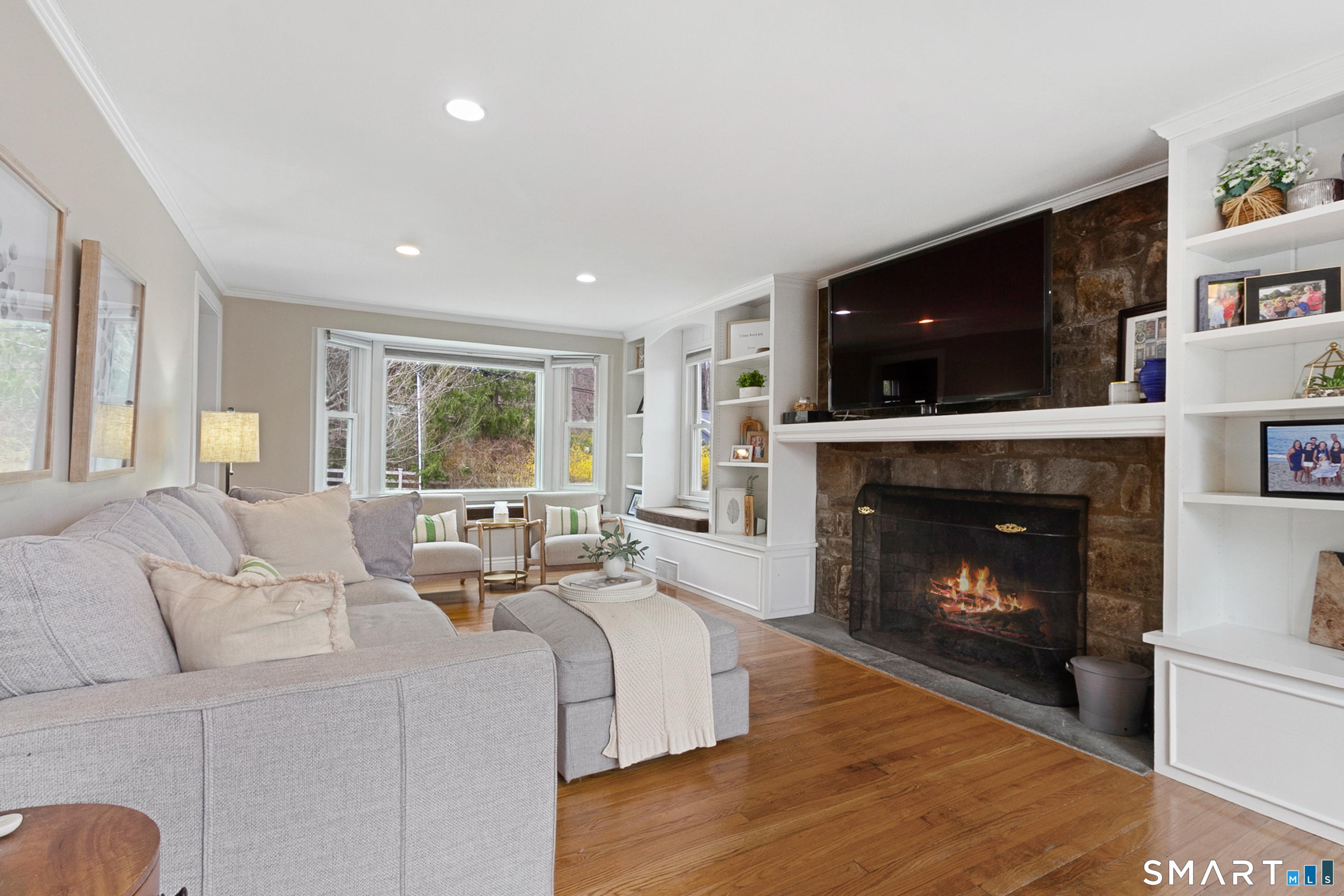 5 Iris Lane Redding, CT 06896 - Photo 7 of 29