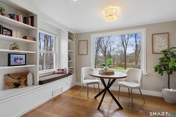 $695,000 | 5 Iris Lane, Redding, CT 06896