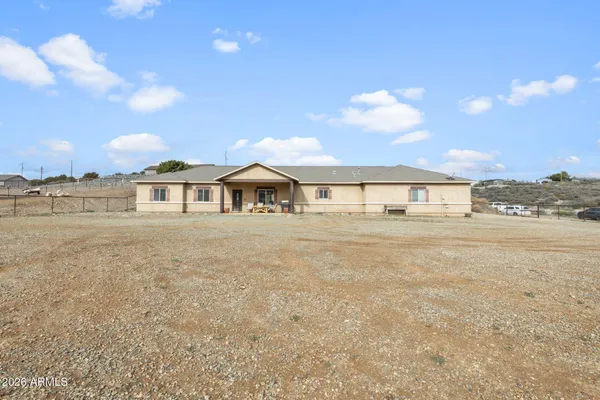 $540,000 | 10930 South Banjo Way, Mayer, AZ 86333