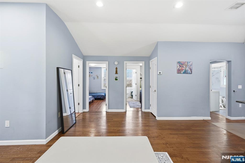 6 Timberwood Lane Oak Ridge, NJ 07438 - Photo 16 of 44