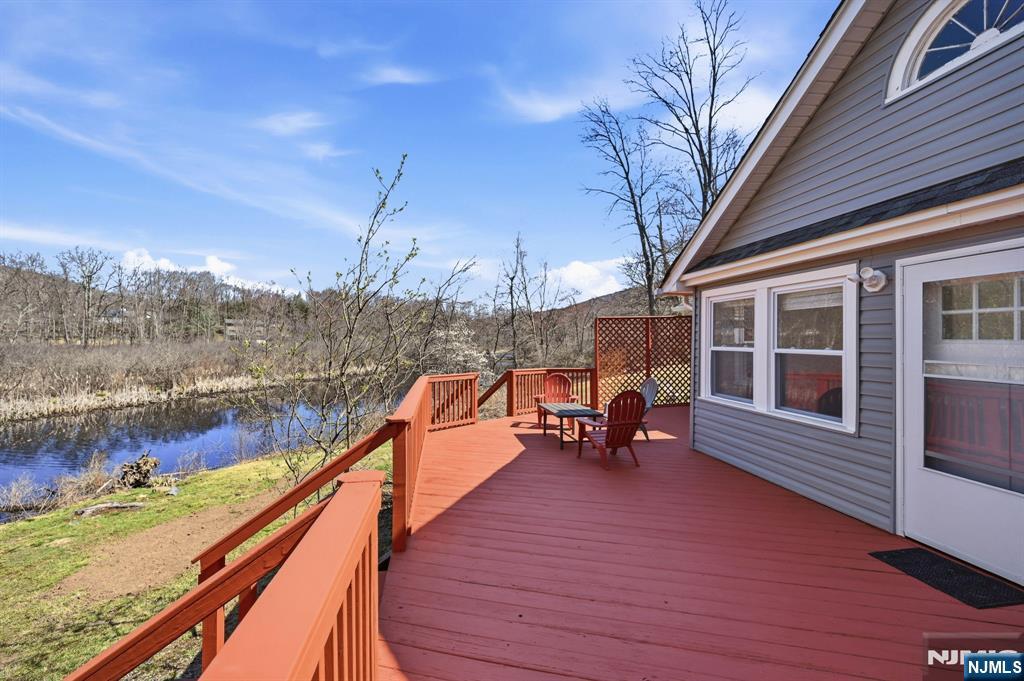 6 Timberwood Lane Oak Ridge, NJ 07438 - Photo 37 of 44