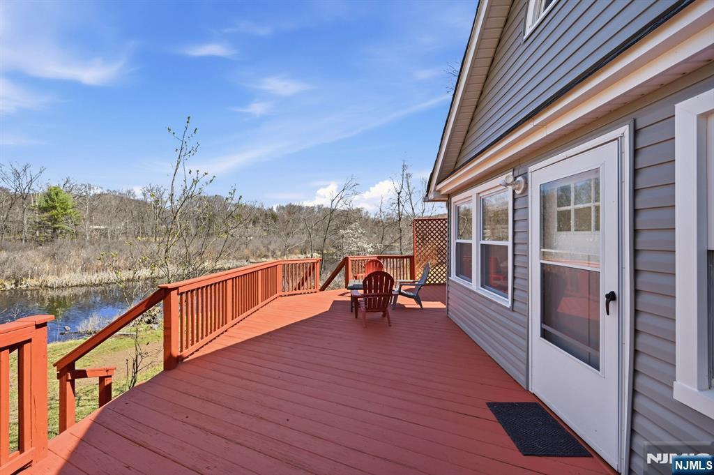 6 Timberwood Lane Oak Ridge, NJ 07438 - Photo 38 of 44 a view of a balcony with chairs