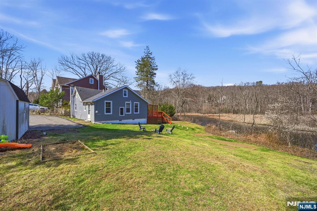 6 Timberwood Lane Oak Ridge, NJ 07438 - Photo 41 of 44