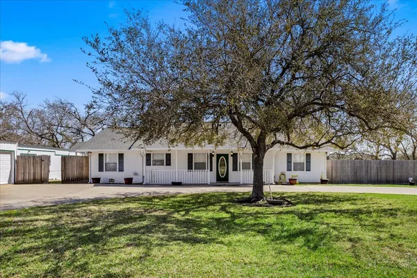 $399,000 | 483 Riverside Drive, Palacios, TX 77465