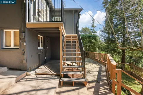 $999,000 | 5716 Merriewood Drive, Oakland, CA 94611