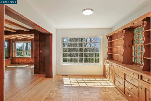 $999,000 | 5716 Merriewood Drive, Oakland, CA 94611