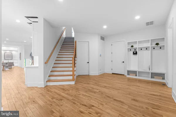 $4,100,000 | 608 Walker Road, Great Falls, VA 22066