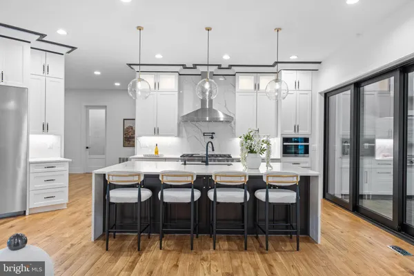 $4,100,000 | 608 Walker Road, Great Falls, VA 22066