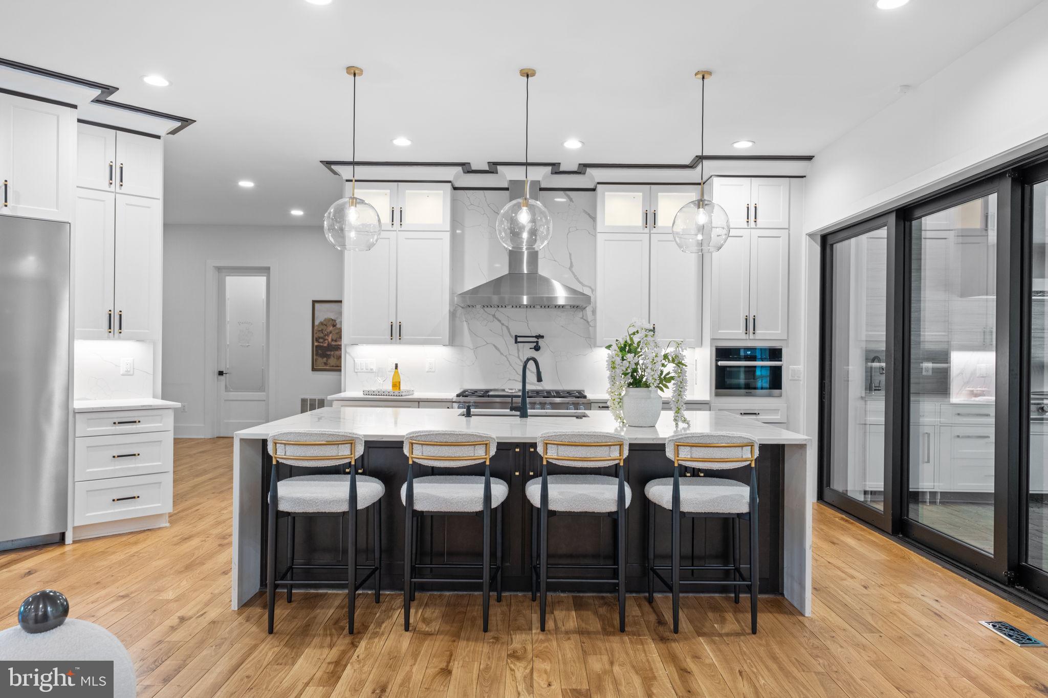 608 Walker Road Great Falls, VA 22066 - Photo 23 of 102 Kitchen