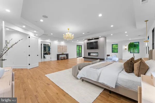 $4,100,000 | 608 Walker Road, Great Falls, VA 22066