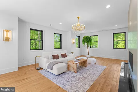 $3,900,000 | 608 Walker Road, Great Falls, VA 22066