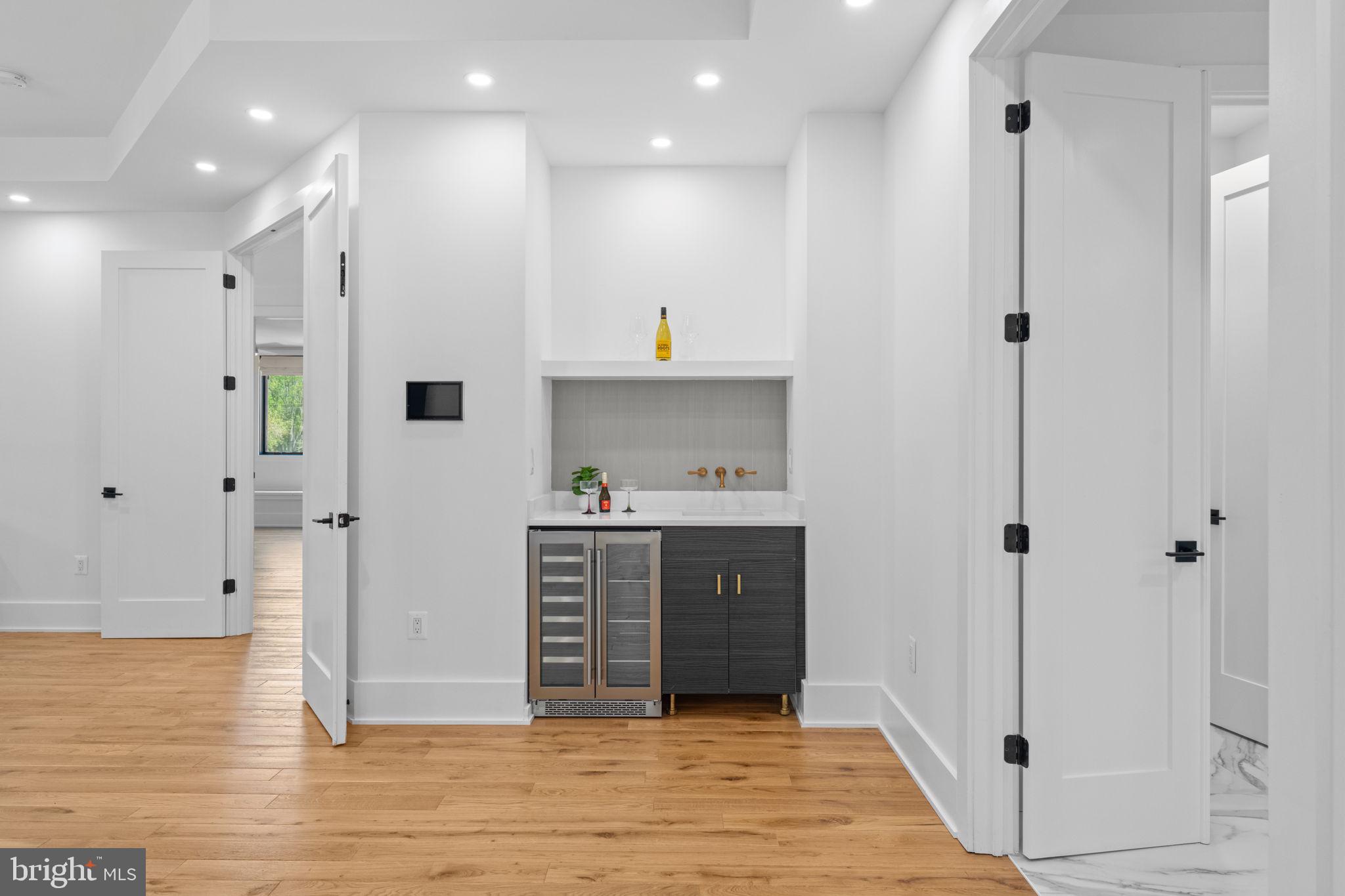 608 Walker Road Great Falls, VA 22066 - Photo 37 of 102