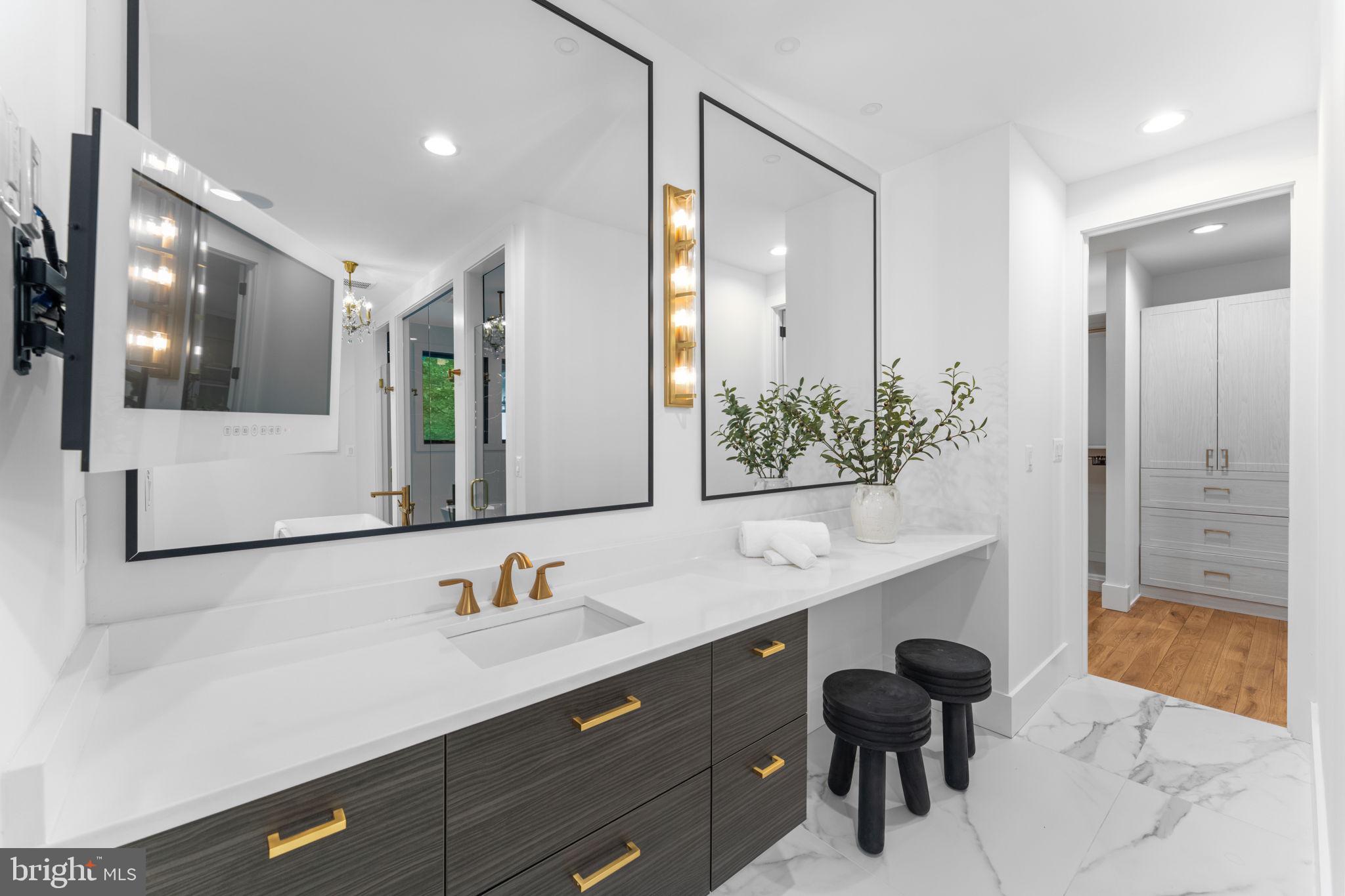 608 Walker Road Great Falls, VA 22066 - Photo 46 of 102