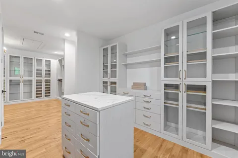 $3,900,000 | 608 Walker Road, Great Falls, VA 22066