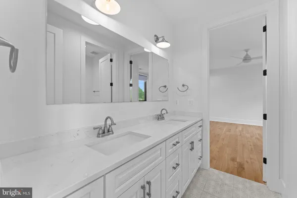 $4,100,000 | 608 Walker Road, Great Falls, VA 22066