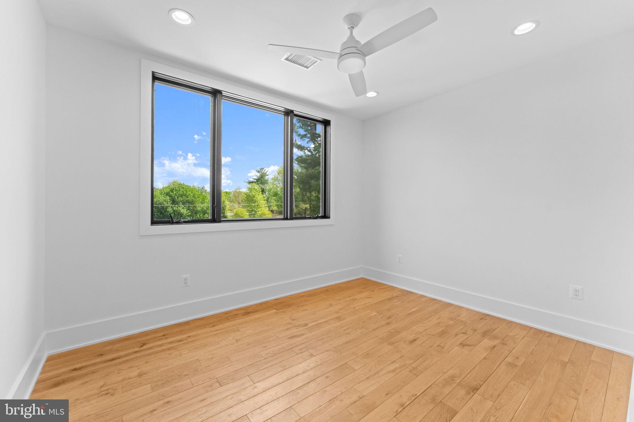 608 Walker Road Great Falls, VA 22066 - Photo 59 of 102