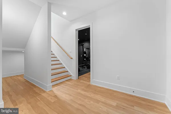 $4,100,000 | 608 Walker Road, Great Falls, VA 22066