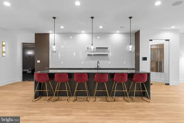 $4,100,000 | 608 Walker Road, Great Falls, VA 22066