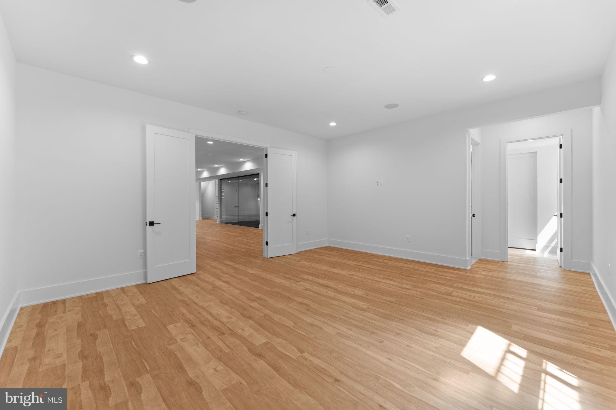 608 Walker Road Great Falls, VA 22066 - Photo 83 of 102