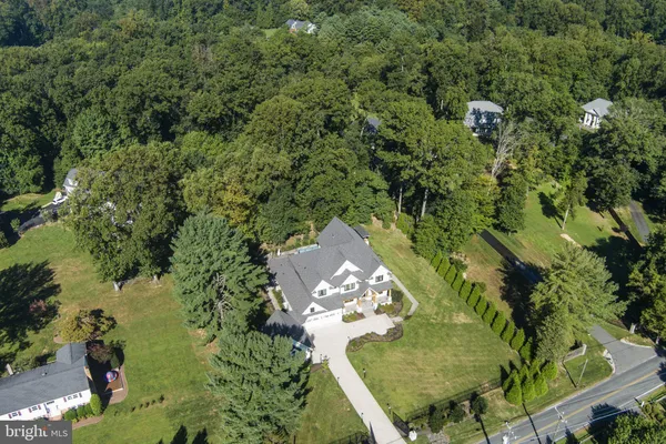 $4,100,000 | 608 Walker Road, Great Falls, VA 22066