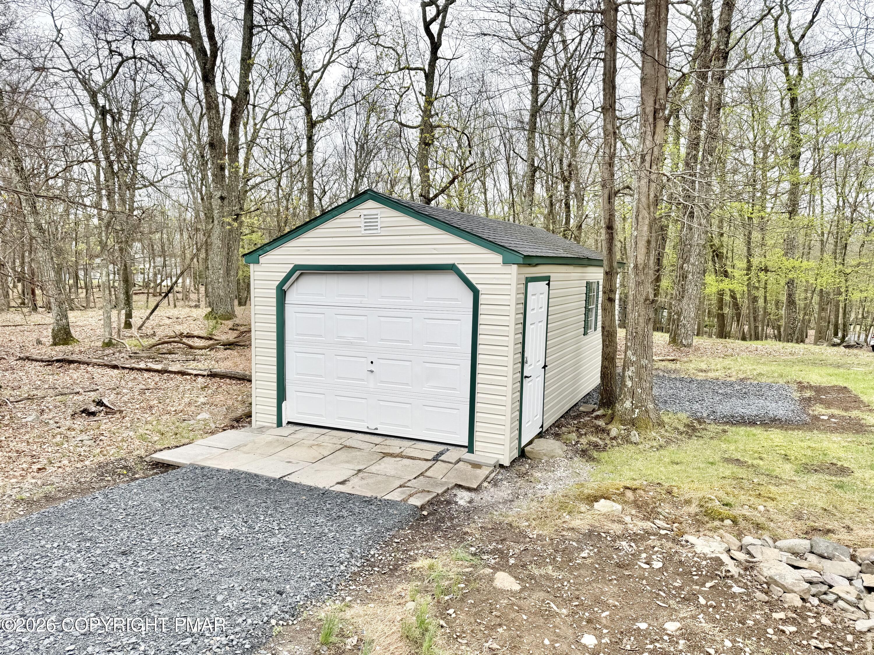 229 Hummingbird Trail Bushkill, PA 18324 - Photo 19 of 24 Detached 1 car garage