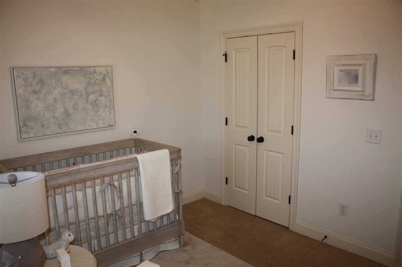 164 Memory Lane Madison, MS 39110 - Photo 14 of 44 Spacious double closet
