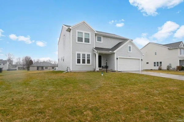 $429,900 | 28592 Golden Pond Trail, Elkhart, IN 46514