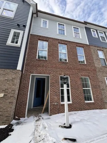 $3,300 | 305 Frederick Way, Cranberry Township, PA 16066