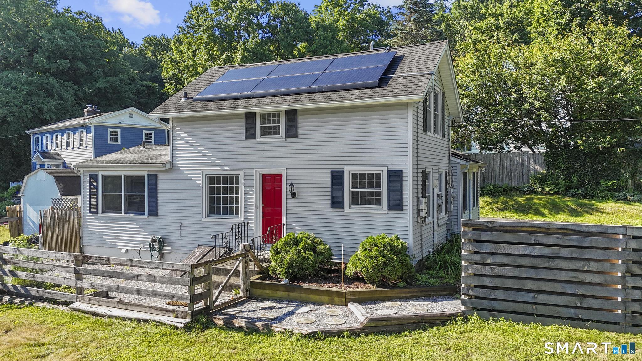 259 Peck Hill Road Woodbridge, CT 06525 - Photo 3 of 33
