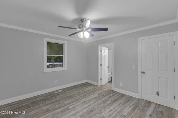 $300,000 | 126 Parkertown Road, Hubert, NC 28539