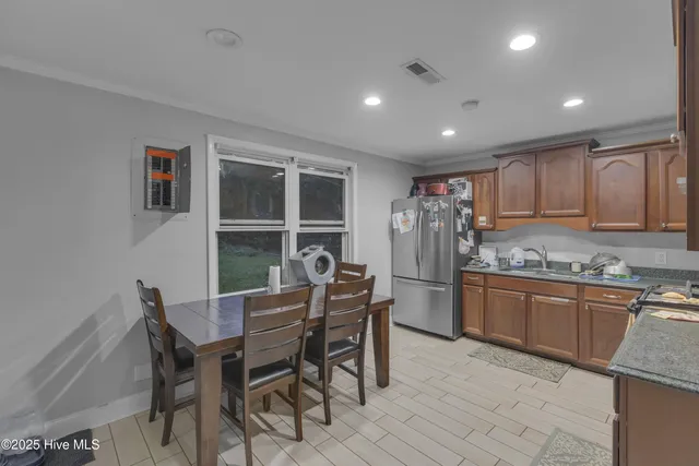 $350,000 | 126 Parkertown Road, Hubert, NC 28539