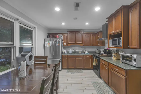 $300,000 | 126 Parkertown Road, Hubert, NC 28539