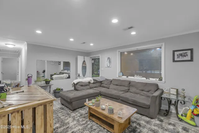 $350,000 | 126 Parkertown Road, Hubert, NC 28539